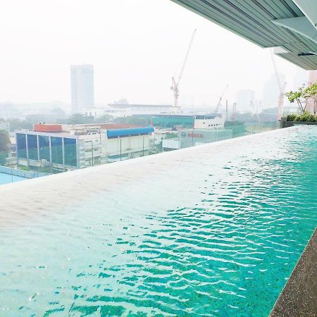 5-Star Apartment + Infinity Pool, 4 Pax, 1 Min To Jaya One ペタリンジャヤ エクステリア 写真