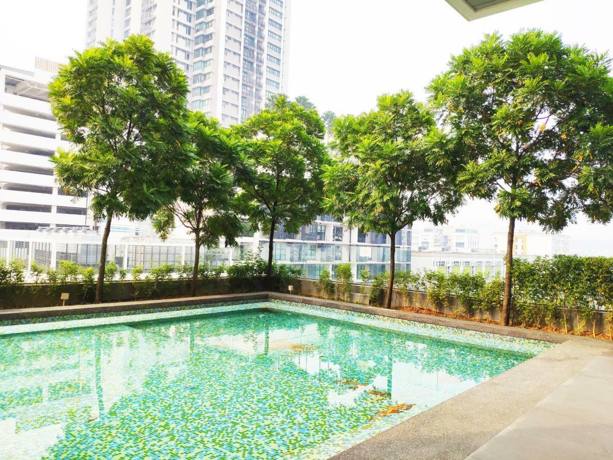 5-Star Apartment + Infinity Pool, 4 Pax, 1 Min To Jaya One ペタリンジャヤ エクステリア 写真