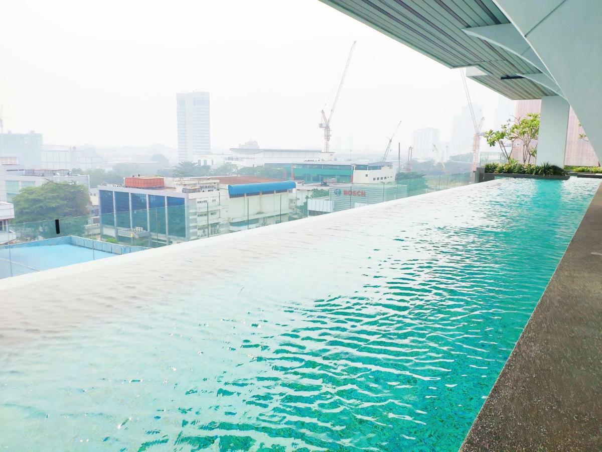 5-Star Apartment + Infinity Pool, 4 Pax, 1 Min To Jaya One ペタリンジャヤ エクステリア 写真